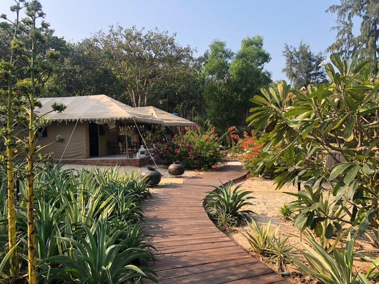 Saffronstays Stella Maris - Luxury Beach Front Villa Near Redi Beach Querim 外观 照片